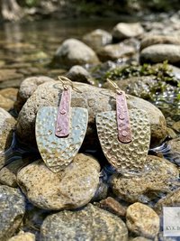 Mixed Metal Hammered Arrowhead Earrings – Handcrafted Brass and Copper Design