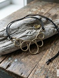 https://www.etsy.com/listing/1859016607/boho-leather-silver-choker-bead-necklace?