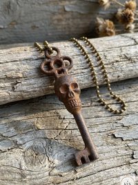 Gothic Skull Key Necklace - Antique Bronze Boho Pendant Chain