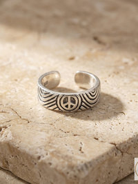 Sterling Silver Peace Sign Toe Ring