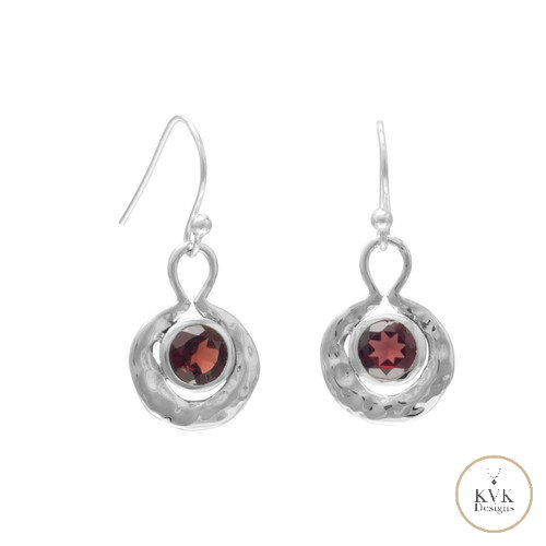 Oxidized Round Hammered Earrings With Garnet
