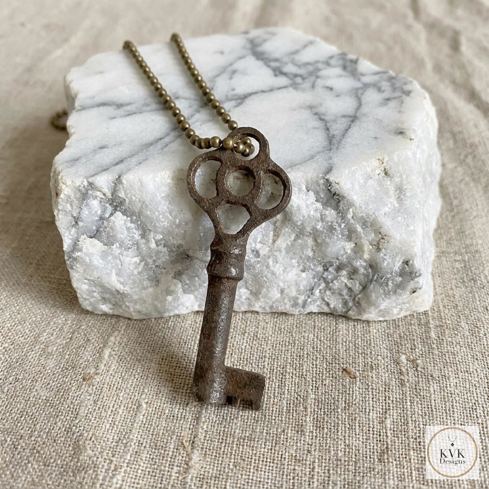 Antique Skeleton Key Necklace JULIET, Fancy Bow Iron Pendant, Brass Ball Chain Gothic Jewelry