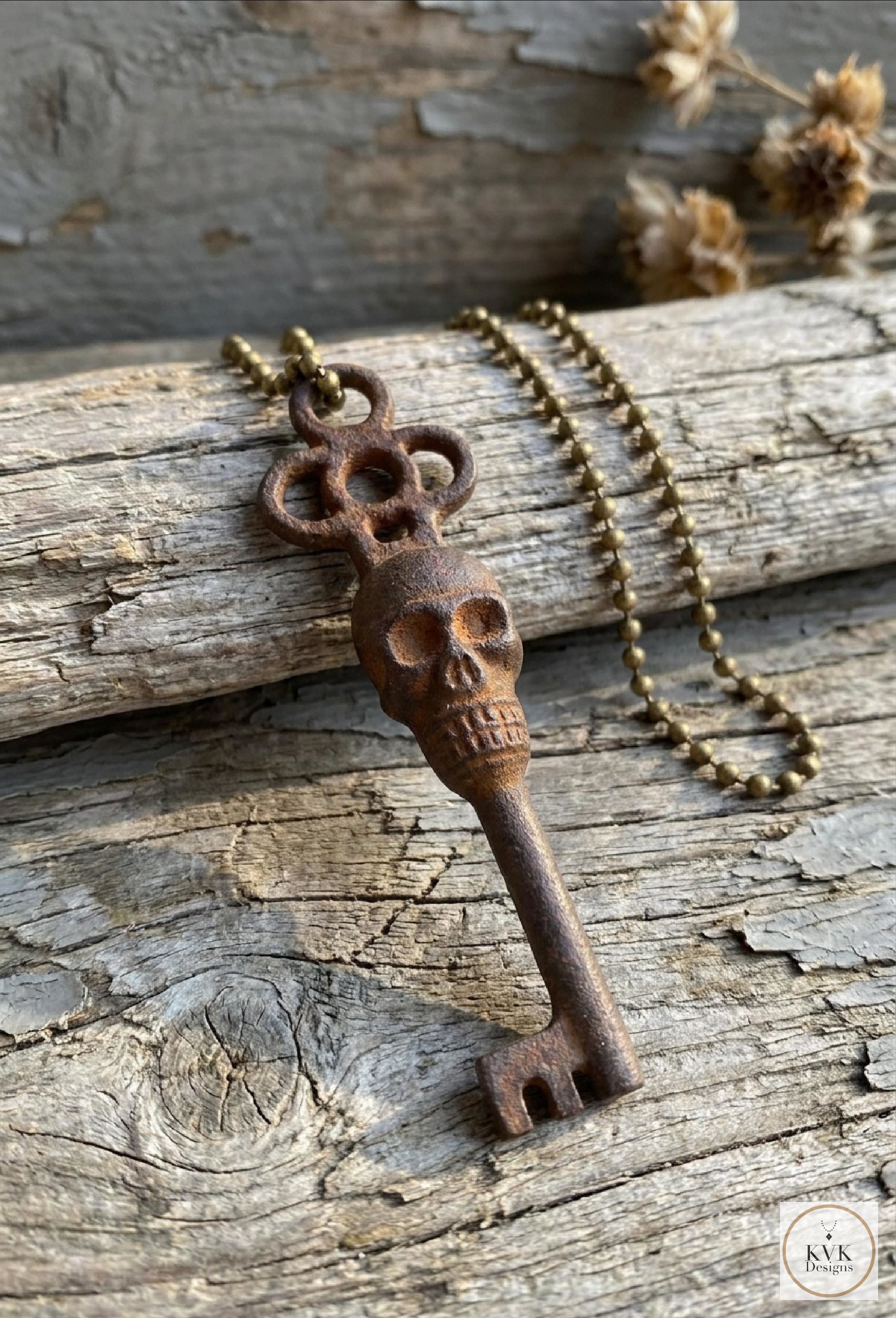 Gothic Skull Key Necklace - Antique Bronze Boho Pendant Chain