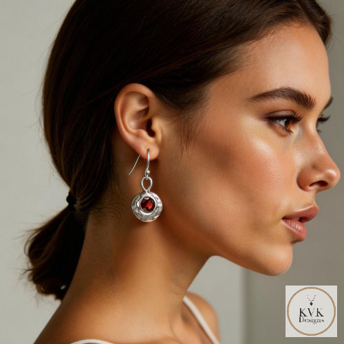 Oxidized Round Hammered Earrings With Garnet
